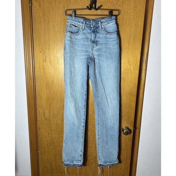 Madewell Denim - Madewell The Curvy '90s Straight Mid-Rise Jean Barbosa Wash Raw Hem Size 23 Tall
